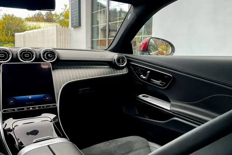 Mercedes-Benz CLE 200 din 2023 cu 28.200 km - oferta MER147347 - foto 23