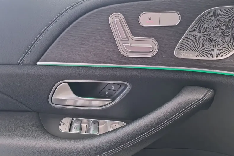 Mercedes-Benz GLE 300 din 2022 cu 38.327 km - oferta MER147350 - foto 6