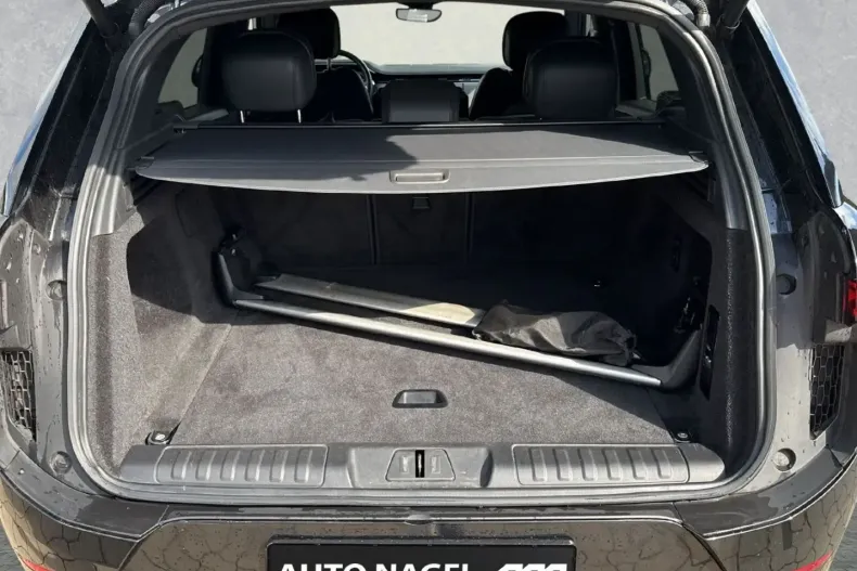 Land Rover Range Rover Sport din 2023 cu 46.000 km - oferta LAN147361 - foto 10