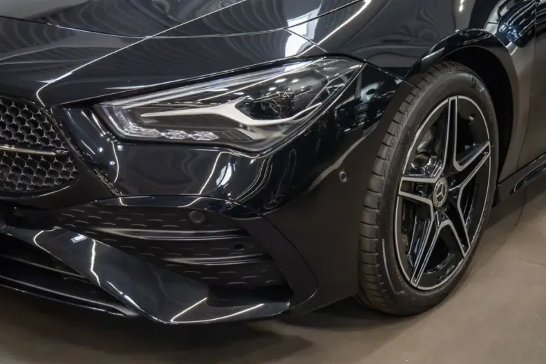 Mercedes-Benz CLA 220 din 2024 cu 21.411 km - oferta MER147368 - foto 22