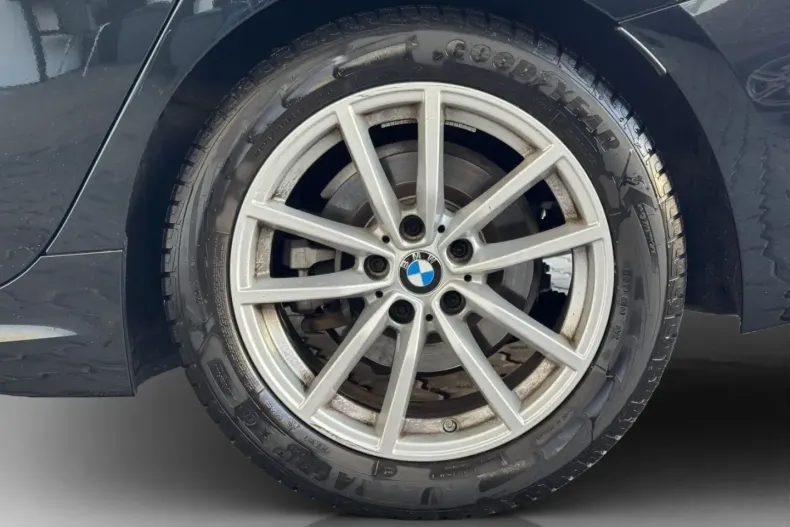 BMW 320 din 2024 cu 25.300 km - oferta BMW147370 - foto 9