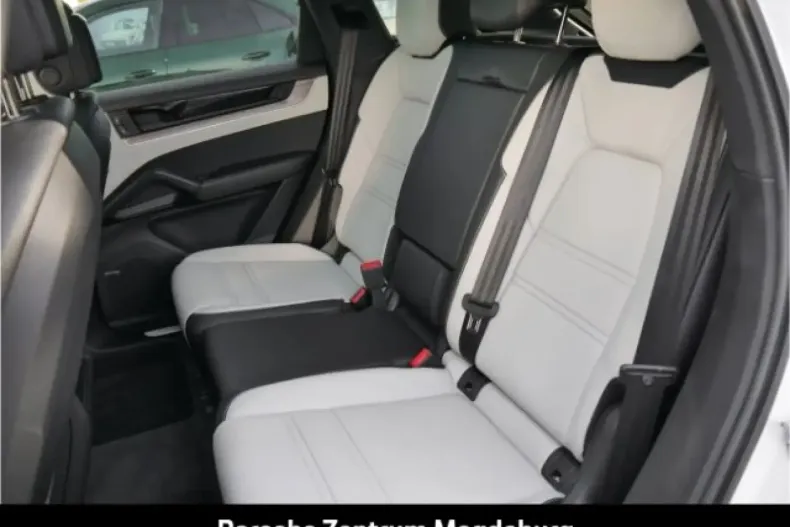 Porsche Cayenne din 2024 cu 21.358 km - oferta POR147375 - foto 26