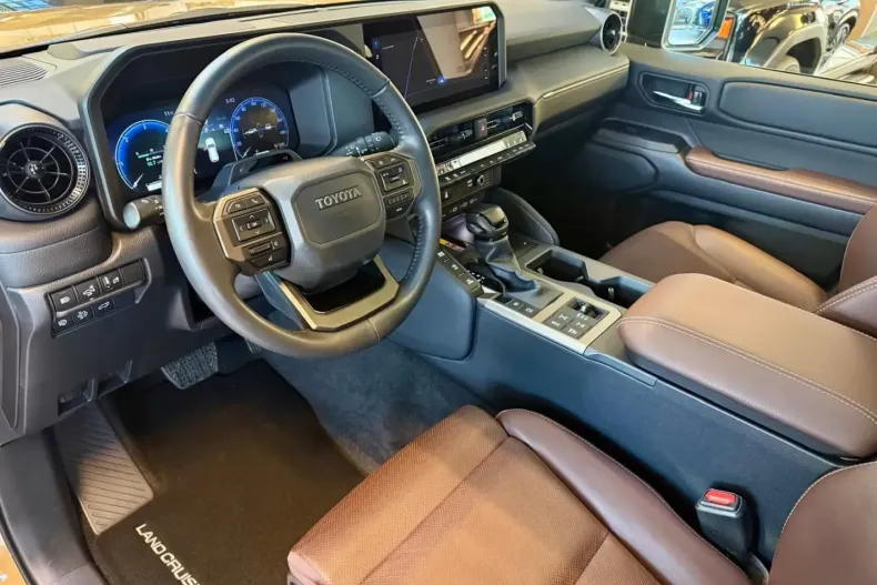 Toyota Land Cruiser din 2024 cu 28.288 km - oferta TOY147379 - foto 12