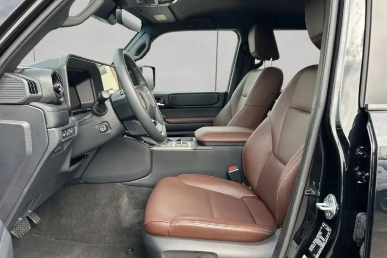 Toyota Land Cruiser din 2024 cu 12.510 km - oferta TOY147380 - foto 9