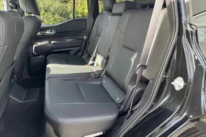 Toyota Land Cruiser din 2024 cu 13.152 km - oferta TOY147382 - foto 5