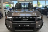 Toyota Land Cruiser din 2024 cu 3.710 km - oferta TOY147383 - foto 2