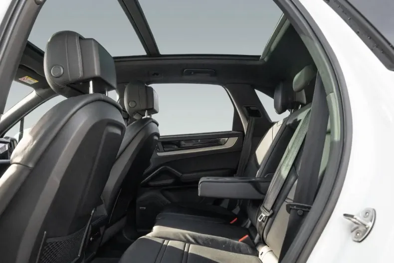 Porsche Cayenne din 2024 cu 28.900 km - oferta POR147394 - foto 21