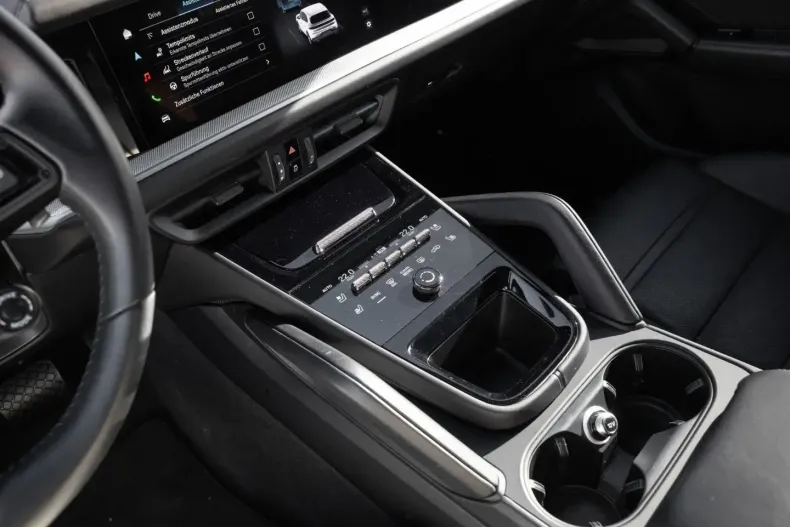 Porsche Cayenne din 2024 cu 28.900 km - oferta POR147394 - foto 31