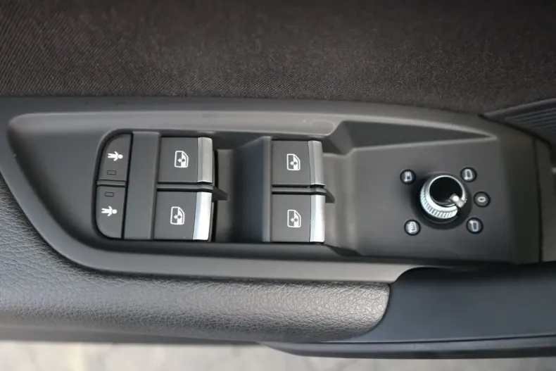 Audi Q5 din 2020 cu 94.619 km - oferta AUD147397 - foto 8