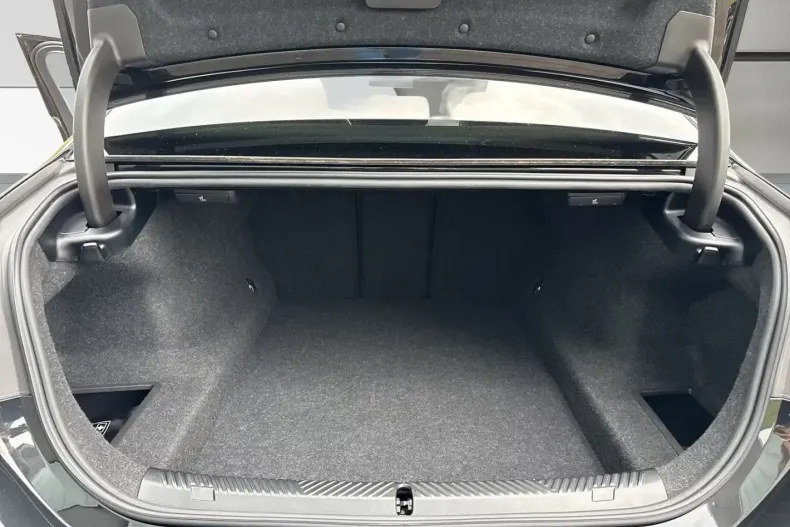 BMW 520 din 2025 cu 8.510 km - oferta BMW147400 - foto 4