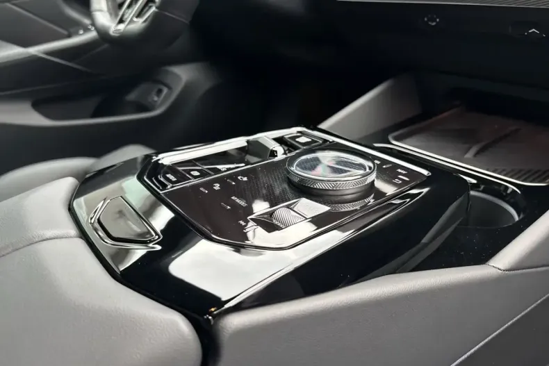 BMW 520 din 2025 cu 8.510 km - oferta BMW147400 - foto 6