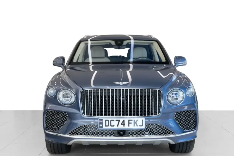 Bentley Bentayga din 2025 cu 4.792 km - oferta BEN147401 - foto 2