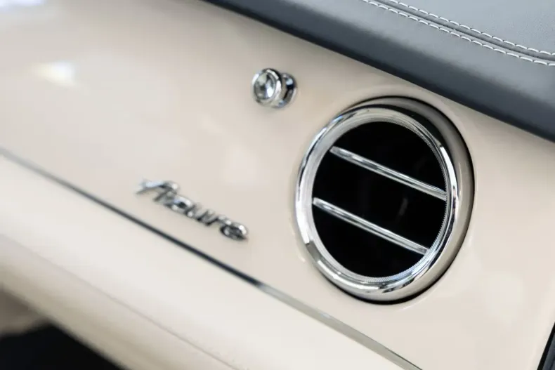 Bentley Bentayga din 2025 cu 4.792 km - oferta BEN147401 - foto 17