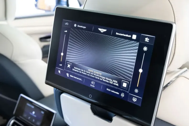 Bentley Bentayga din 2025 cu 4.792 km - oferta BEN147401 - foto 18