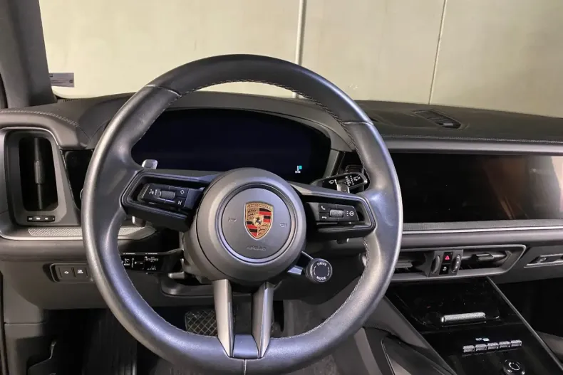 Porsche Cayenne din 2024 cu 25.100 km - oferta POR147403 - foto 12