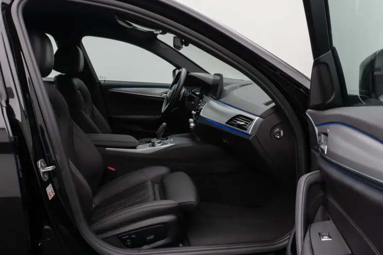 BMW 530 din 2022 cu 59.735 km - oferta BMW147406 - foto 25