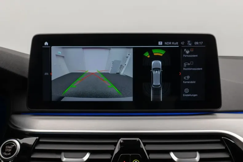 BMW 530 din 2022 cu 59.735 km - oferta BMW147406 - foto 43