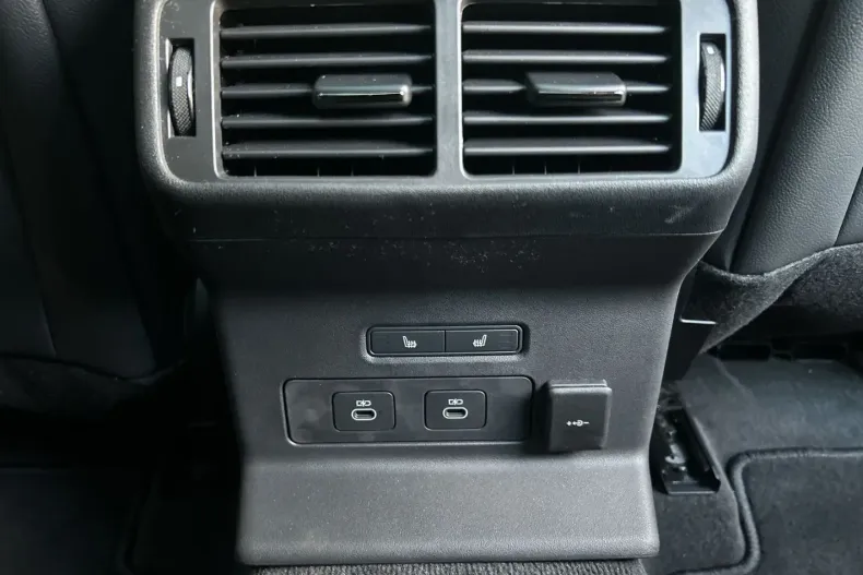 Land Rover Range Rover Velar din 2024 cu 13.500 km - oferta LAN147411 - foto 10