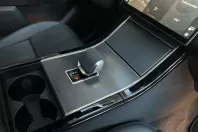 Land Rover Range Rover Velar din 2024 cu 13.500 km - oferta LAN147411 - foto 12