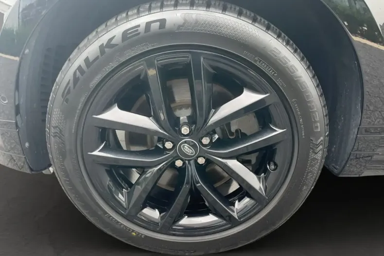 Land Rover Range Rover Velar din 2024 cu 22.828 km - oferta LAN147414 - foto 10