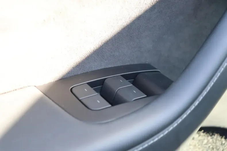 Tesla Model Y din 2022 cu 76.500 km - oferta TES147415 - foto 23