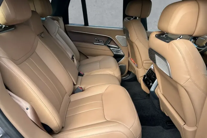 Land Rover Range Rover din 2024 cu 3.500 km - oferta LAN147416 - foto 5