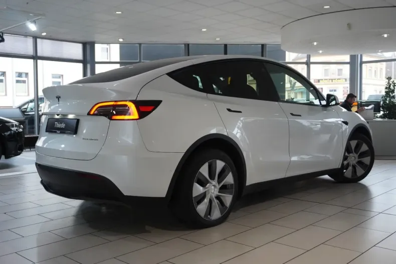 Tesla Model Y din 2022 cu 87.500 km - oferta TES147418 - foto 4