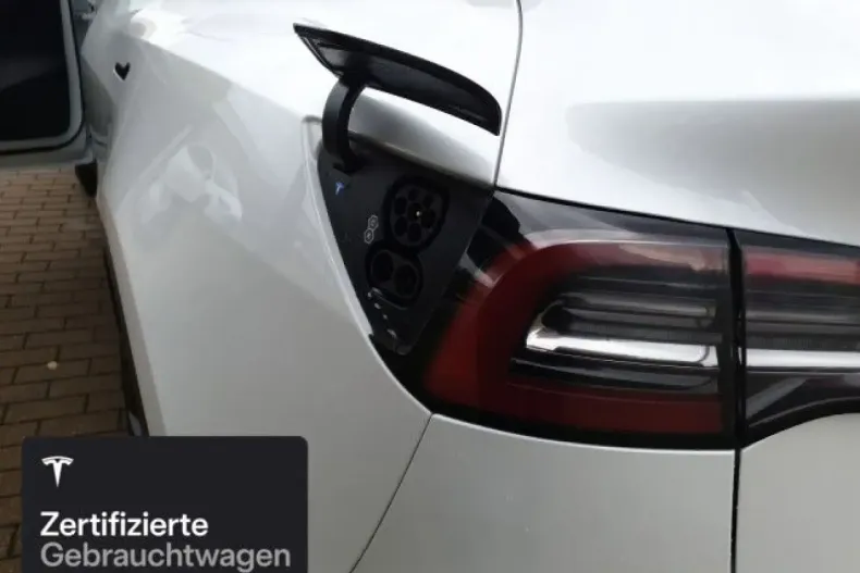 Tesla Model Y din 2022 cu 88.880 km - oferta TES147419 - foto 18