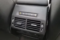 Land Rover Discovery Sport din 2024 cu 14.618 km - oferta LAN147422 - foto 17