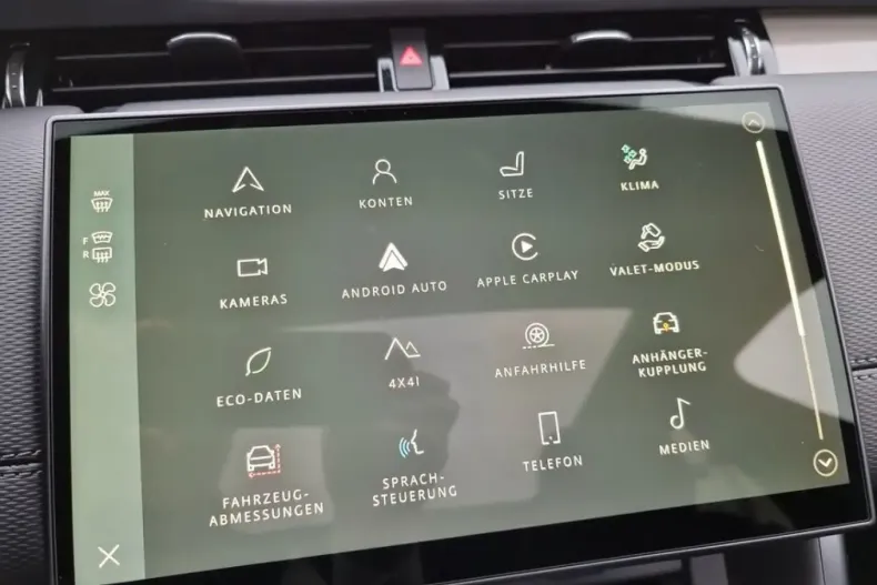 Land Rover Discovery Sport din 2024 cu 14.618 km - oferta LAN147422 - foto 30