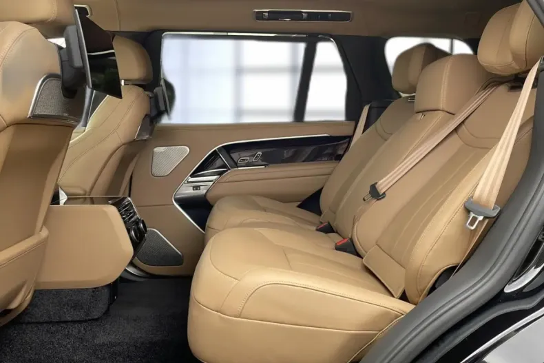 Land Rover Range Rover din 2024 cu 6.500 km - oferta LAN147424 - foto 10