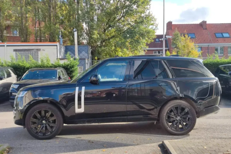 Land Rover Range Rover din 2025 cu 14.000 km - oferta LAN147428 - foto 4