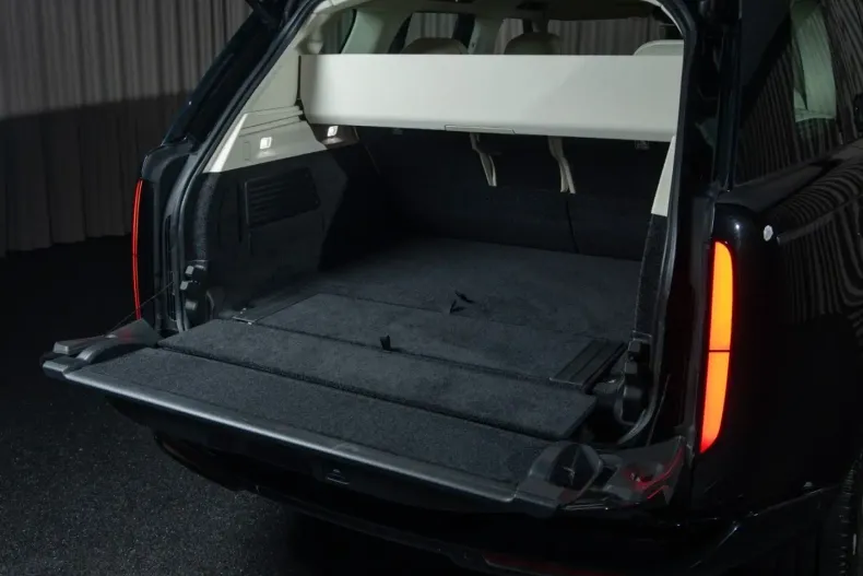 Land Rover Range Rover din 2023 cu 29.500 km - oferta LAN147430 - foto 7