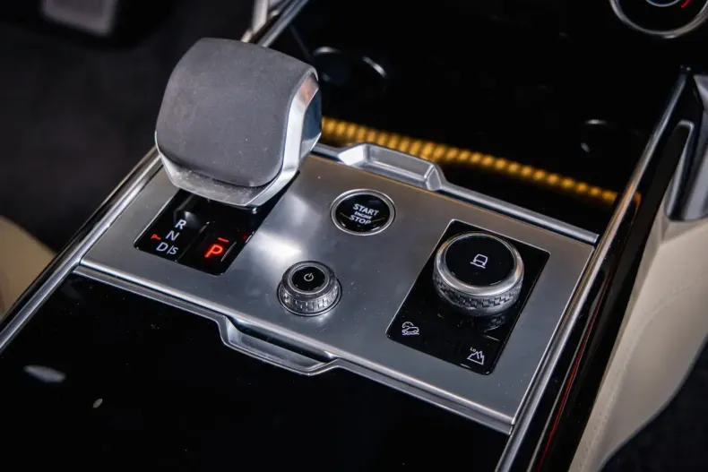 Land Rover Range Rover din 2023 cu 29.500 km - oferta LAN147430 - foto 20