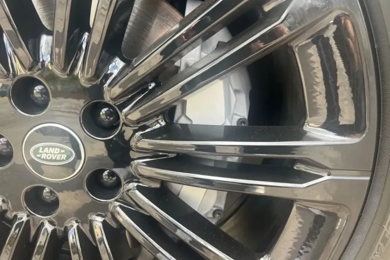 Land Rover Range Rover din 2023 cu 28.055 km - oferta LAN147433 - foto 4