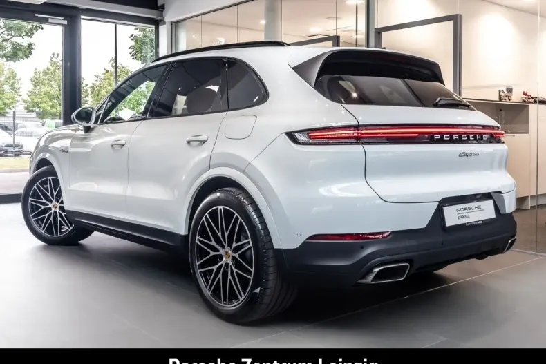 Porsche Cayenne din 2024 cu 14.256 km - oferta POR147434 - foto 3