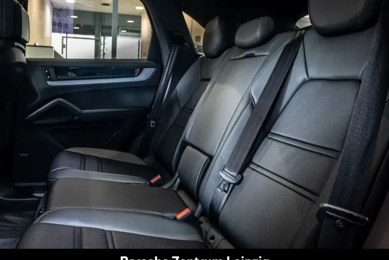 Porsche Cayenne din 2024 cu 14.256 km - oferta POR147434 - foto 18