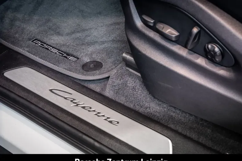 Porsche Cayenne din 2024 cu 14.256 km - oferta POR147434 - foto 23