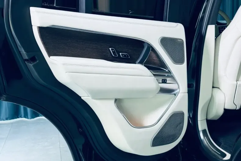 Land Rover Range Rover din 2022 cu 58.000 km - oferta LAN147435 - foto 13