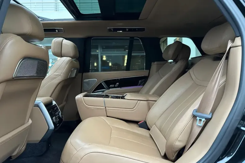 Land Rover Range Rover din 2023 cu 60.000 km - oferta LAN147437 - foto 17