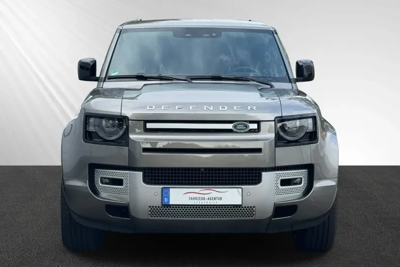 Land Rover Defender din 2023 cu 15.500 km - oferta LAN147444 - foto 4