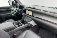 Land Rover Defender din 2023 cu 15.500 km - oferta LAN147444 - foto 9