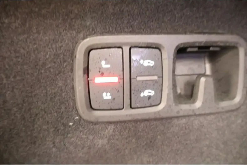 Audi Q8 din 2024 cu 21.850 km - oferta AUD147445 - foto 28