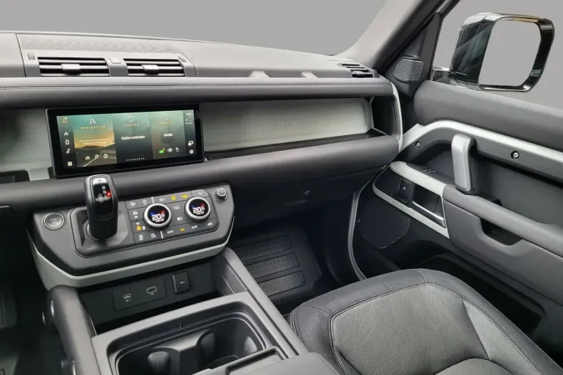 Land Rover Defender din 2023 cu 18.530 km - oferta LAN147447 - foto 8