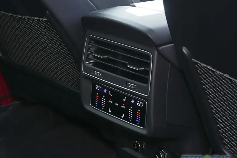 Audi Q8 din 2024 cu 17.900 km - oferta AUD147449 - foto 7