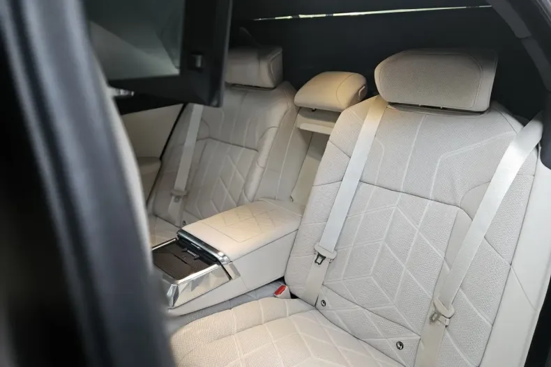 BMW M760 din 2024 cu 6.800 km - oferta BMW147451 - foto 14