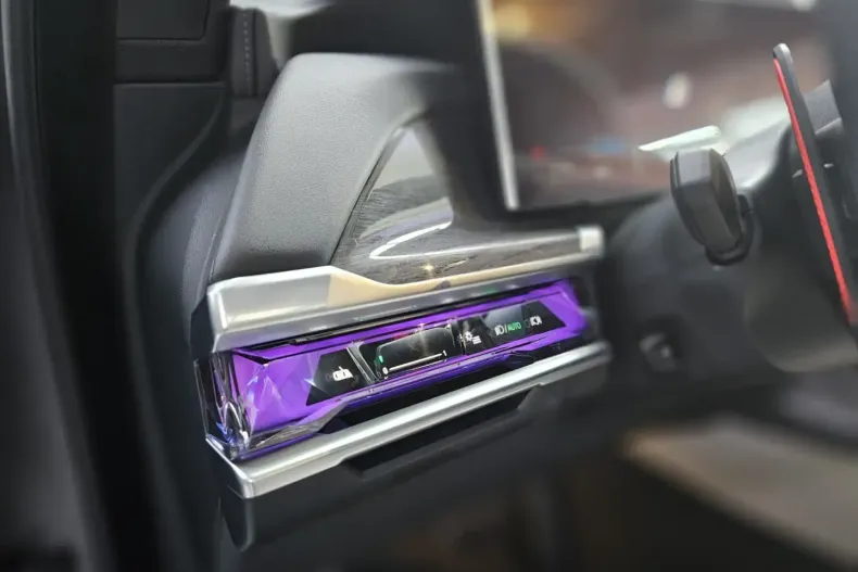 BMW M760 din 2024 cu 6.800 km - oferta BMW147451 - foto 19