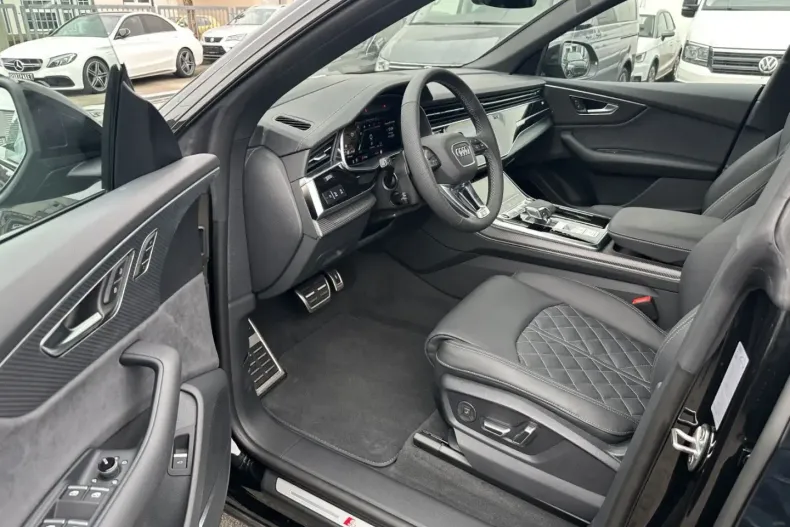 Audi Q8 din 2025 cu 1.100 km - oferta AUD147453 - foto 10