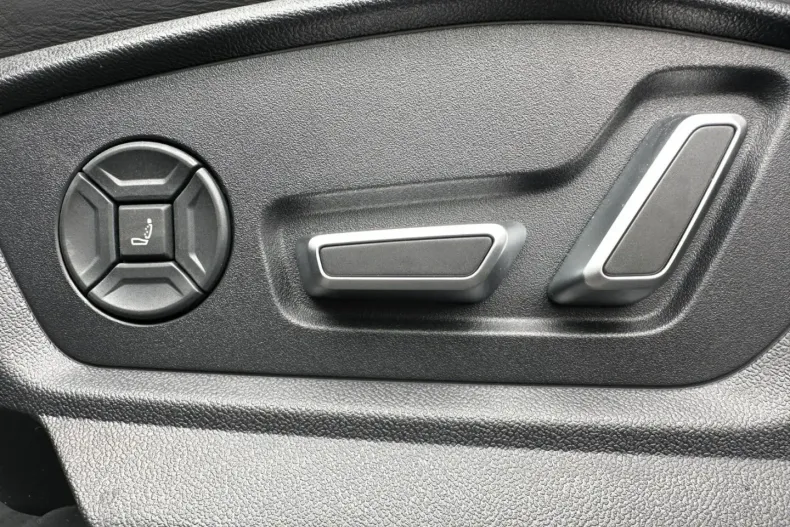 Audi Q8 din 2025 cu 1.100 km - oferta AUD147453 - foto 15