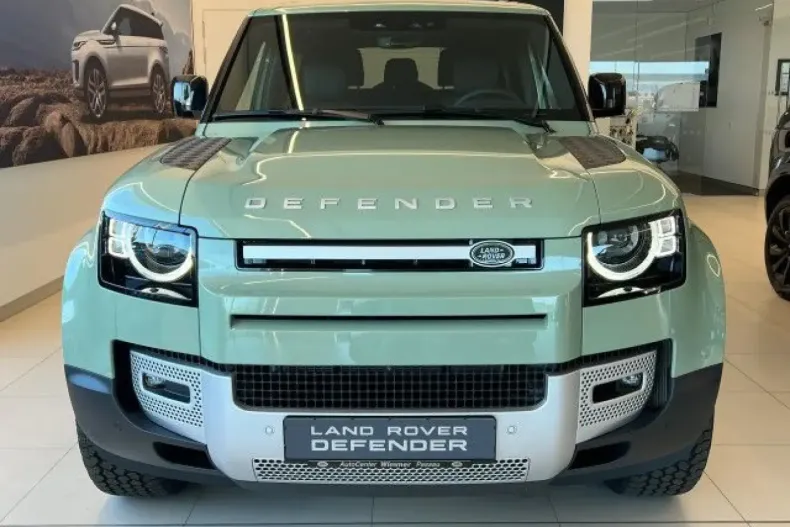 Land Rover Defender din 2023 cu 11.500 km - oferta LAN147454 - foto 6